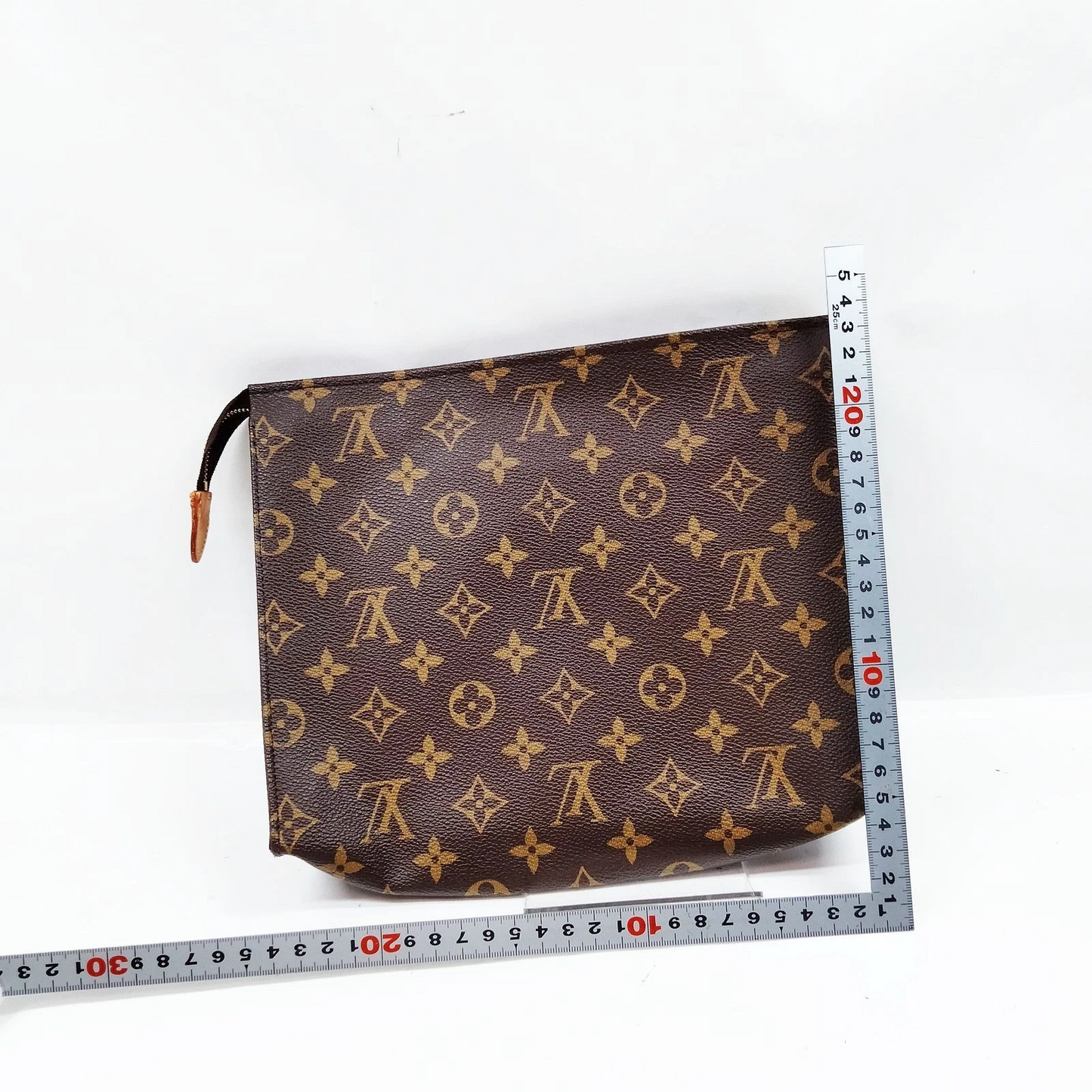 $760 2009 Louis Vuitton Toiletry 26 Brown Monogram DU4079