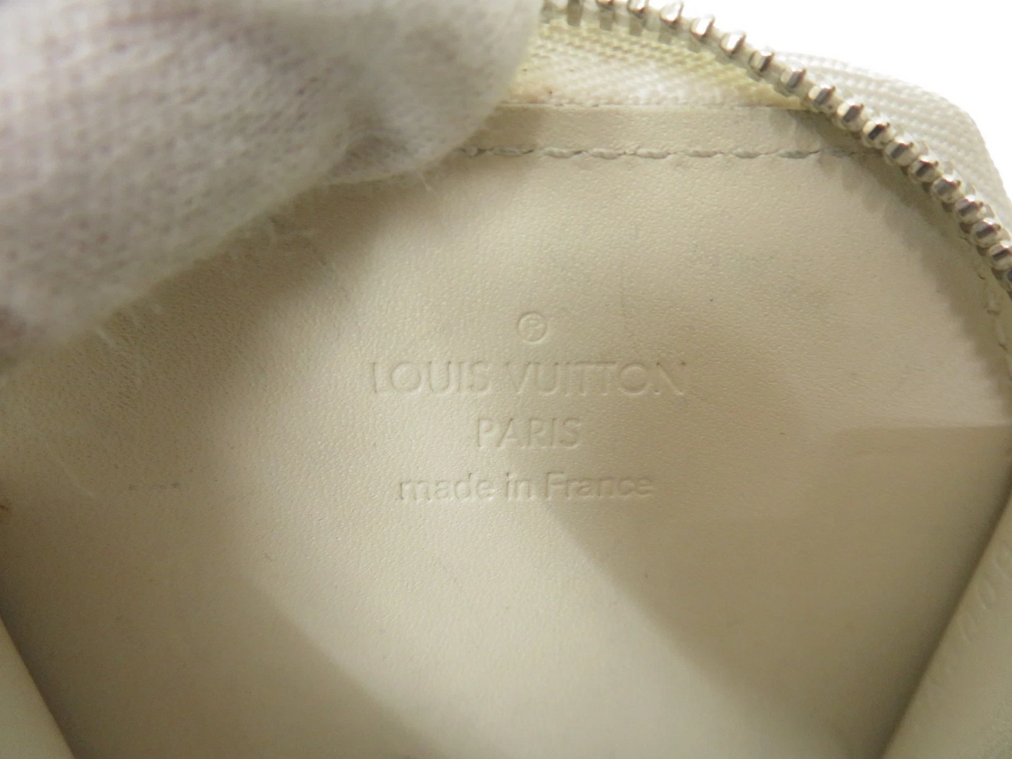 $550 2009 LOUIS VUITTON Vernis Porte-Monnaie Flocon MM Perle SN3009