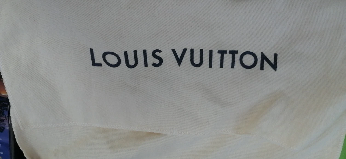 $3350 RFID Louis Vuitton Monogram Pochette Metis East West