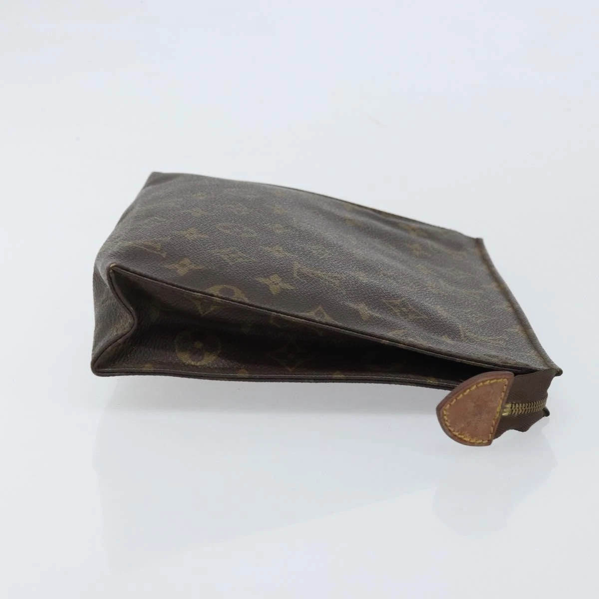 $760 1986 LOUIS VUITTON Monogram Toiletry Pouch 26 864TH