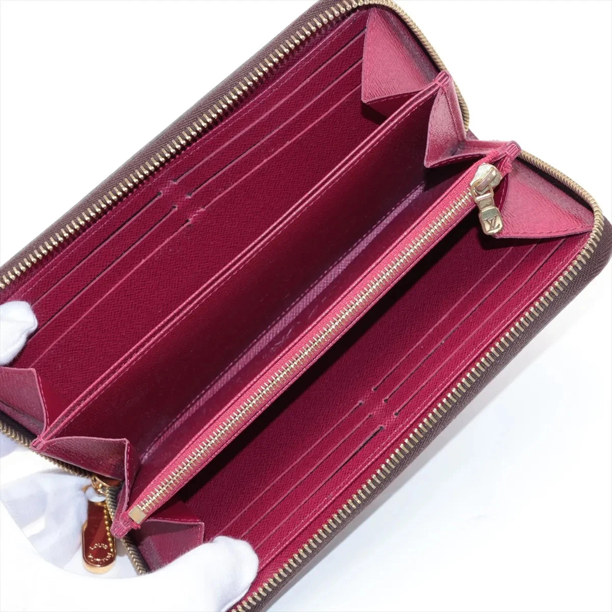 $915 LM0280 2020 Louis Vuitton Monogram Zippy Wallet Fuchsia