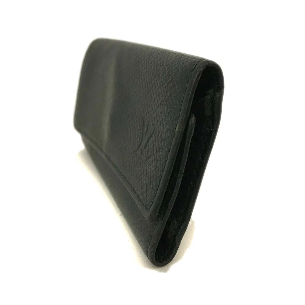 $355 1994 Louis Vuitton Dark Green Taiga Leather 4 Key Holder MI0954
