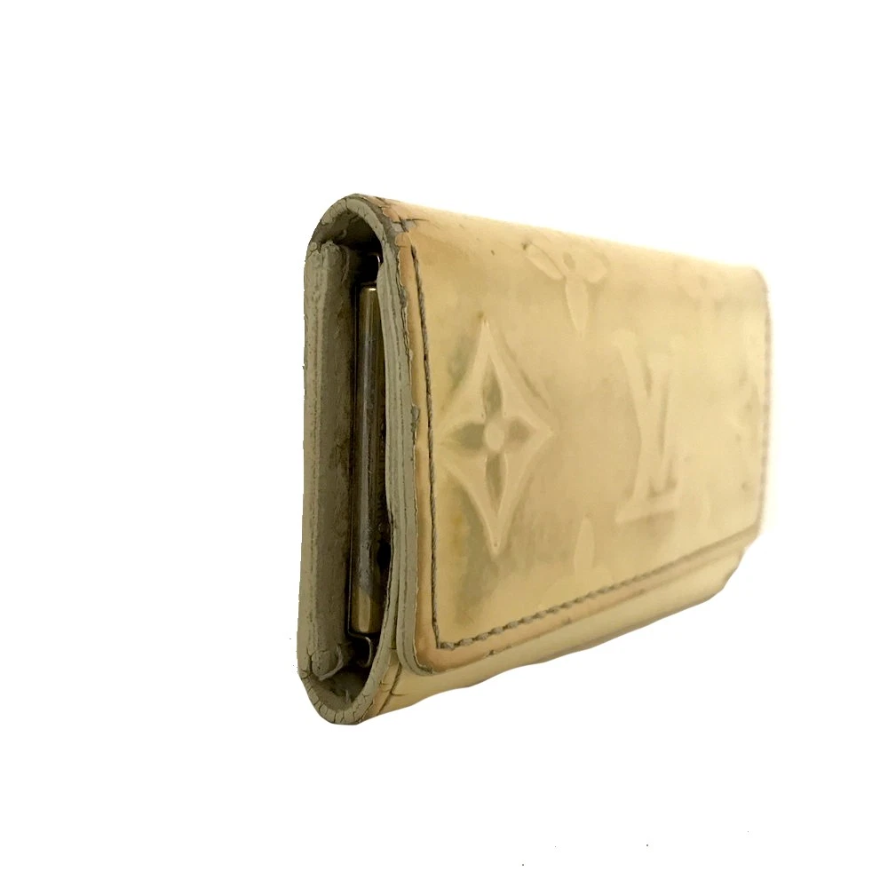 $350 2005 Louis Vuitton Monogram Vernis Leather 4 Ring Key Case CA0095