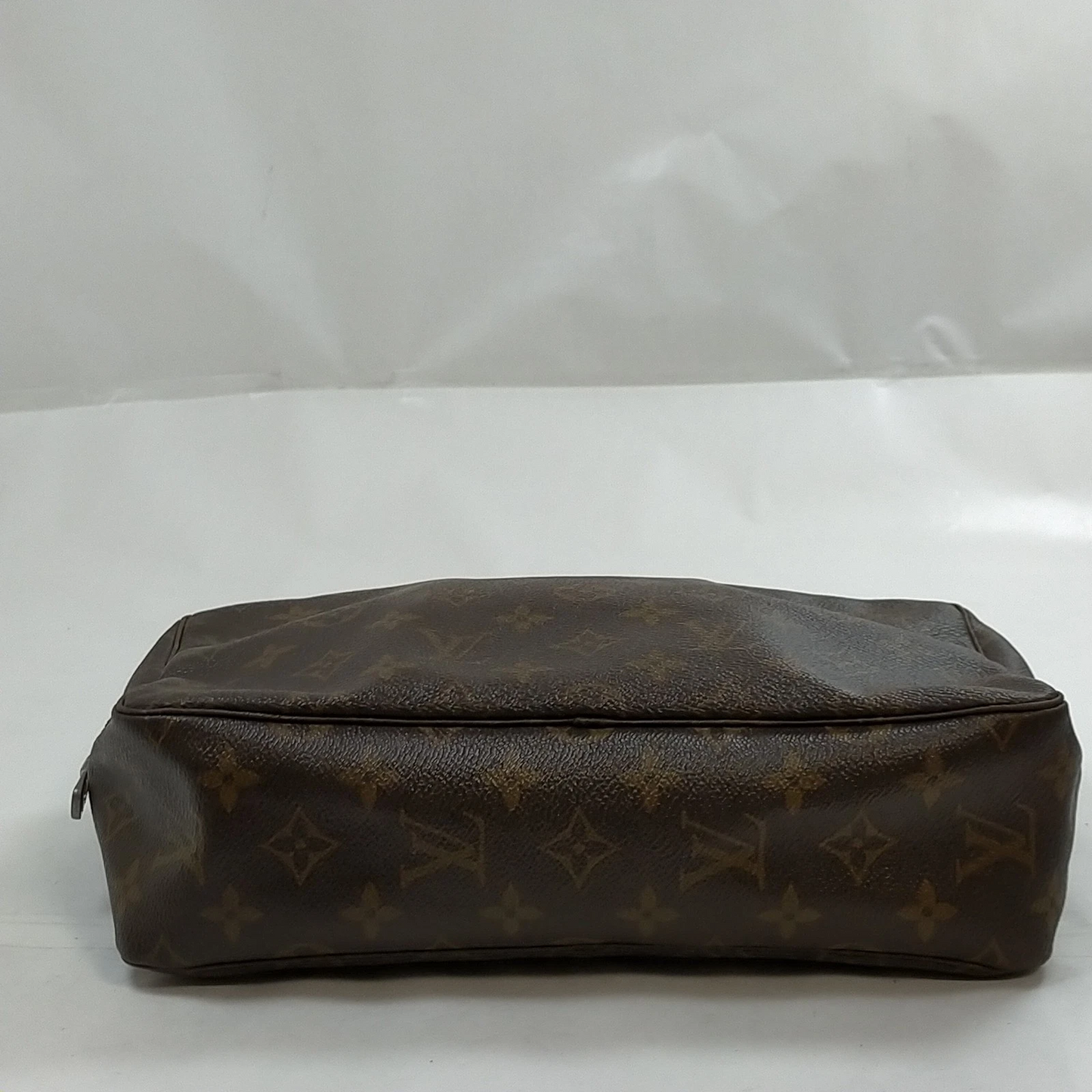 $600 1984 Louis Vuitton Cosmetic Pouch Trousse Toilette 28 844