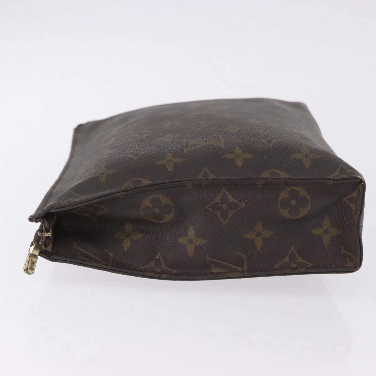 $760 1991 LOUIS VUITTON Monogram Toiletry Pouch 26 TH0971