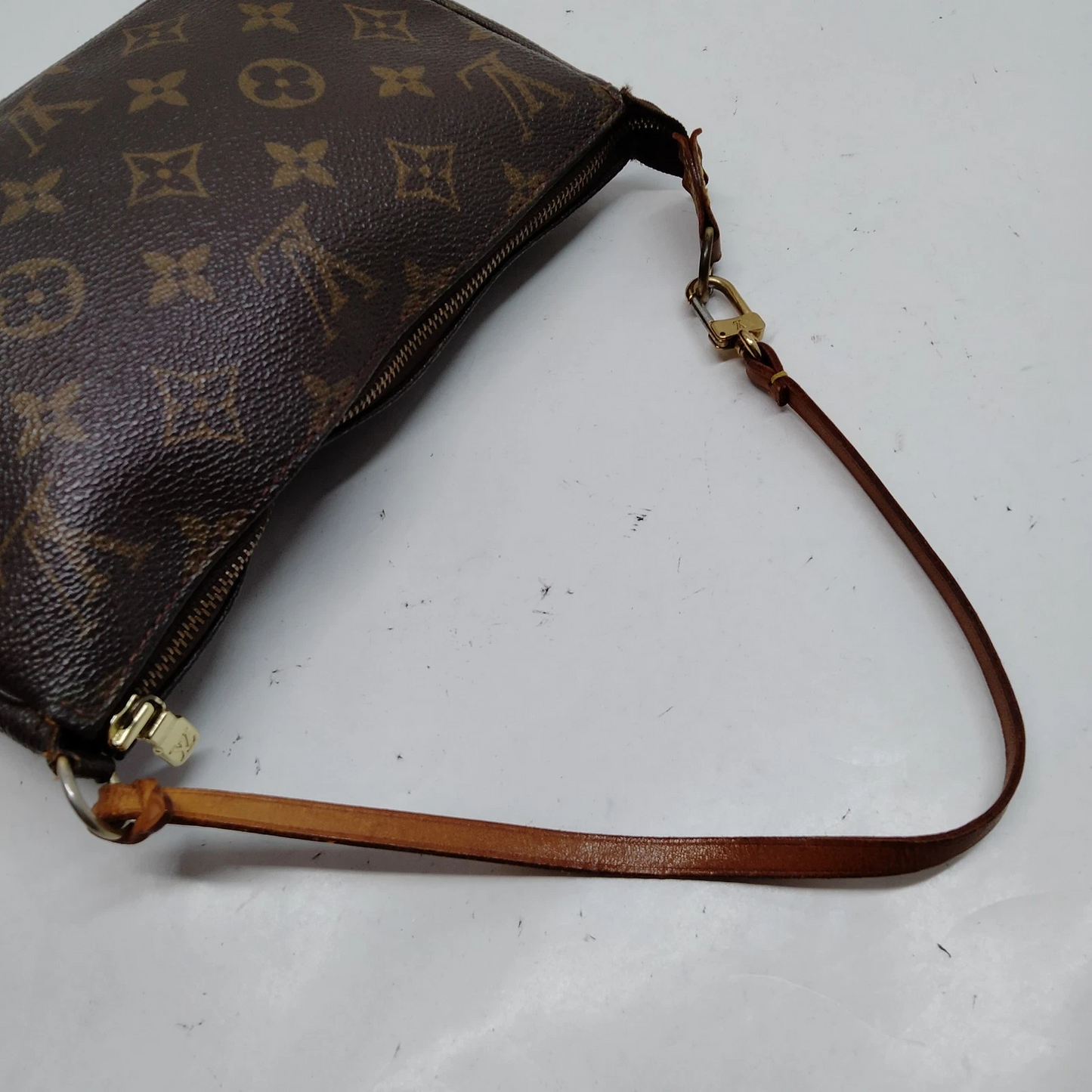 Louis Vuitton Pochette Accessoires Brown Monogram VI0050