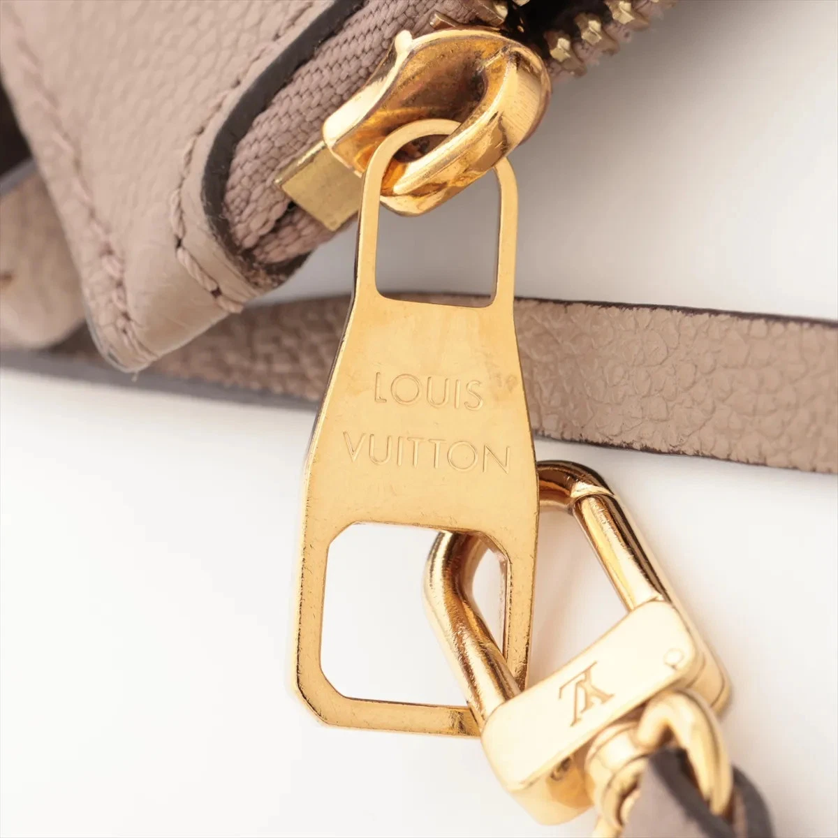 Louis Vuitton monogram empreinte Neverfull MM M45686 Beige Pouch Unknown serial