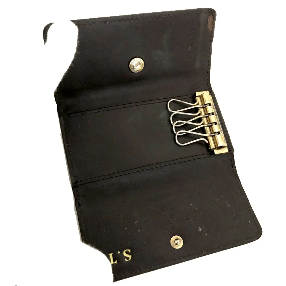 $365 2010 Louis Vuitton Monogram Vernis 4 Key Holder TS0140