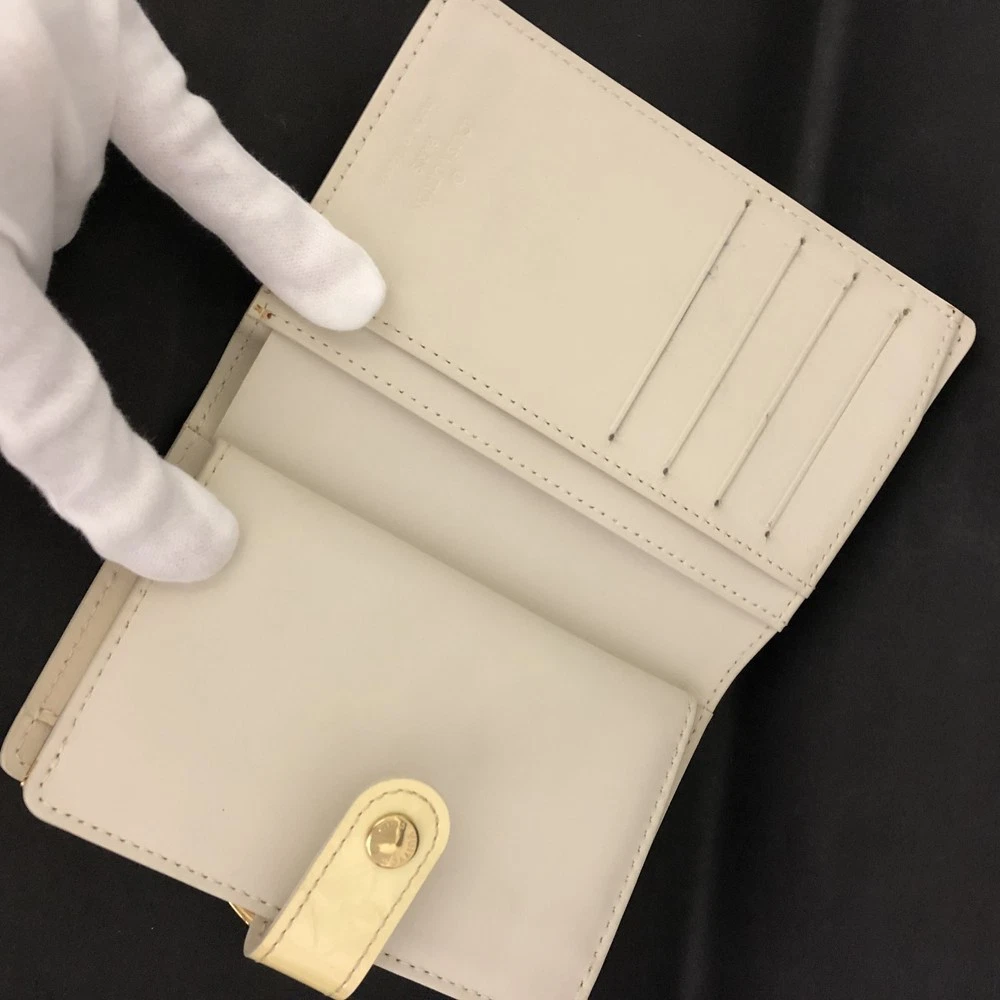 $935 2005 Louis Vuitton Monogram Vernis French Purse Wallet Beige MI0045