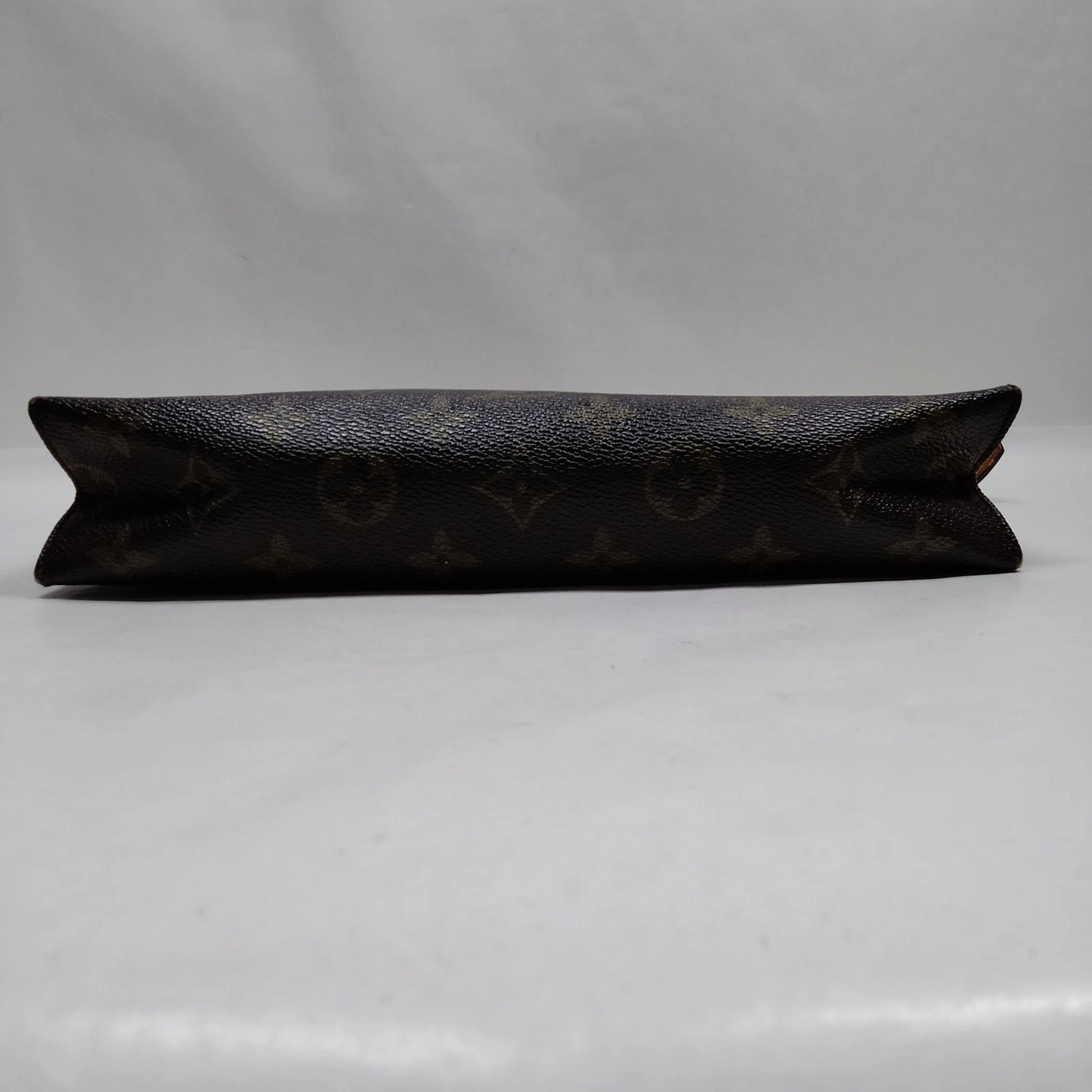 $760 1995 Louis Vuitton Toiletry 26 Brown Monogram TH8905