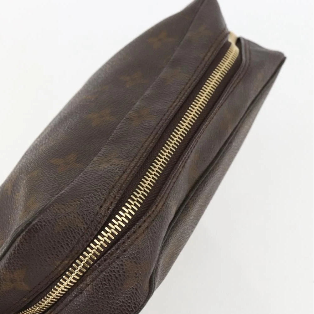 $600 1988 LOUIS VUITTON Monogram Trousse Toilette 23 883TH