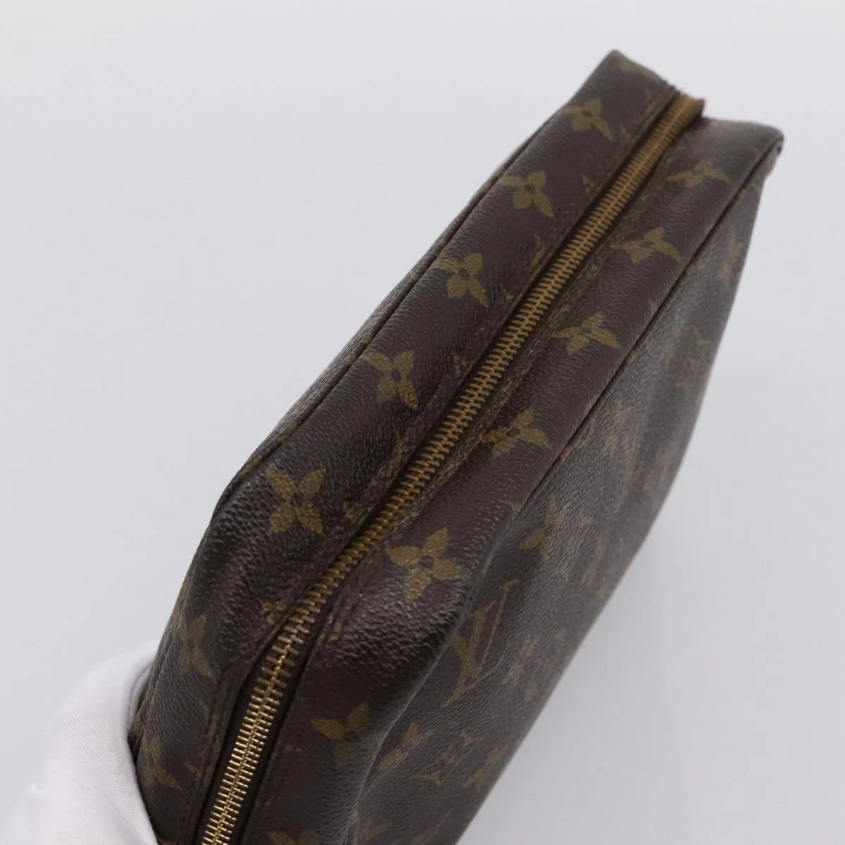 $600 1987 LOUIS VUITTON Monogram Trousse Toilette 23 874TH