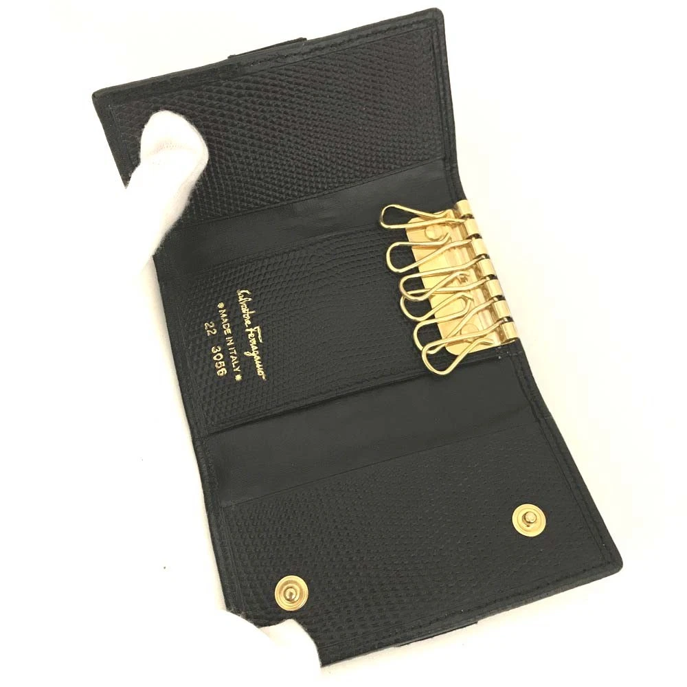 $380 Salvatore Ferragamo Vara Leather 6 Ring Key Case Black