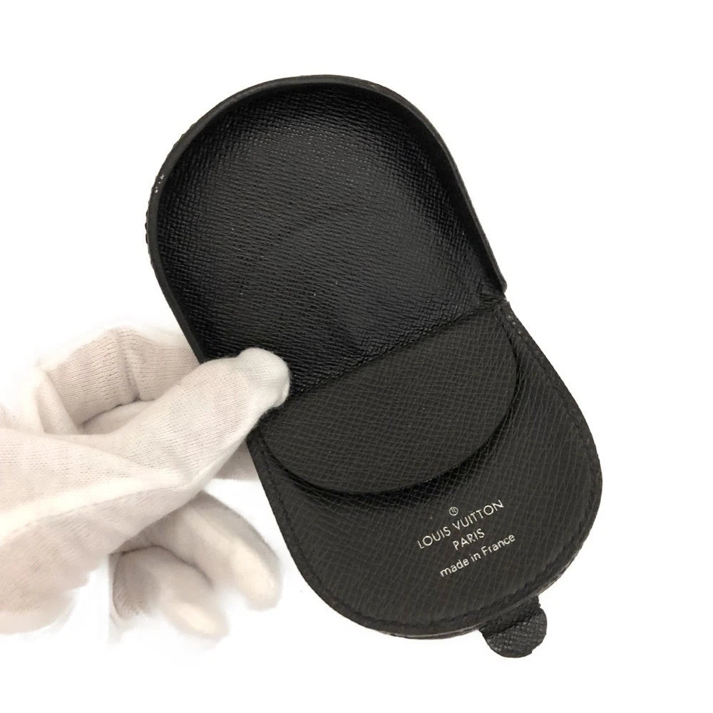 Louis Vuitton Taiga Leather Porte Monnaie Cuvette Coin Case Purse CT2116