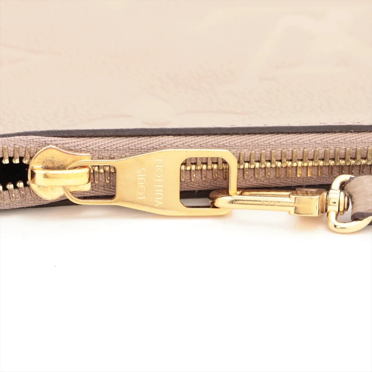 Louis Vuitton monogram empreinte Neverfull MM M45686 Beige Pouch Unknown serial