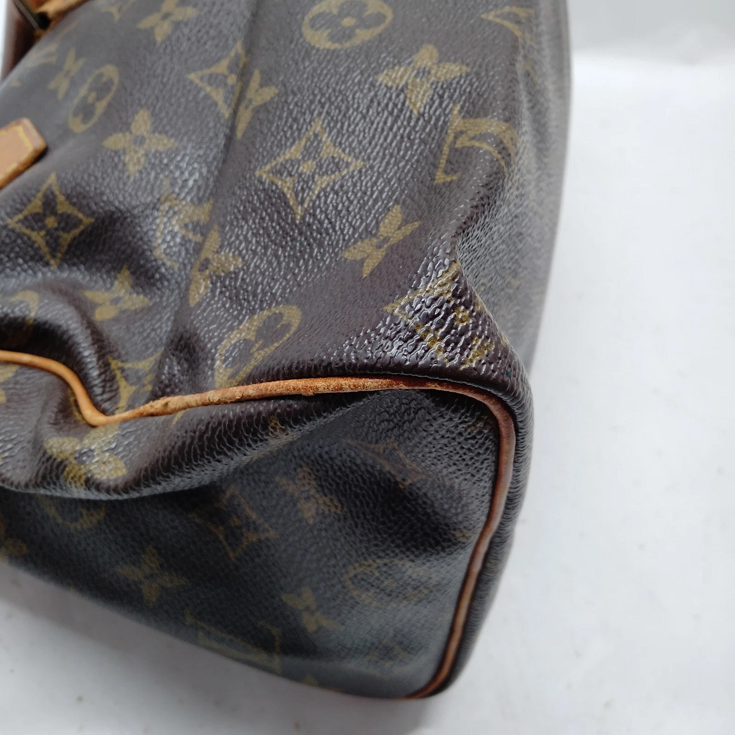 $1490 1990 Louis Vuitton Monogram Speedy 25 MI1920