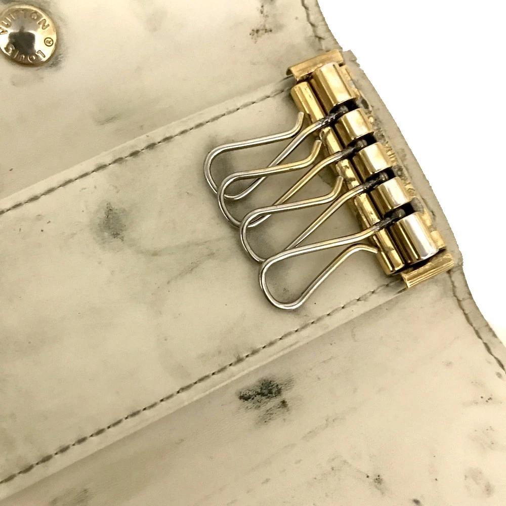 $350 2005 Louis Vuitton Monogram Vernis Leather 4 Ring Key Case CA0095