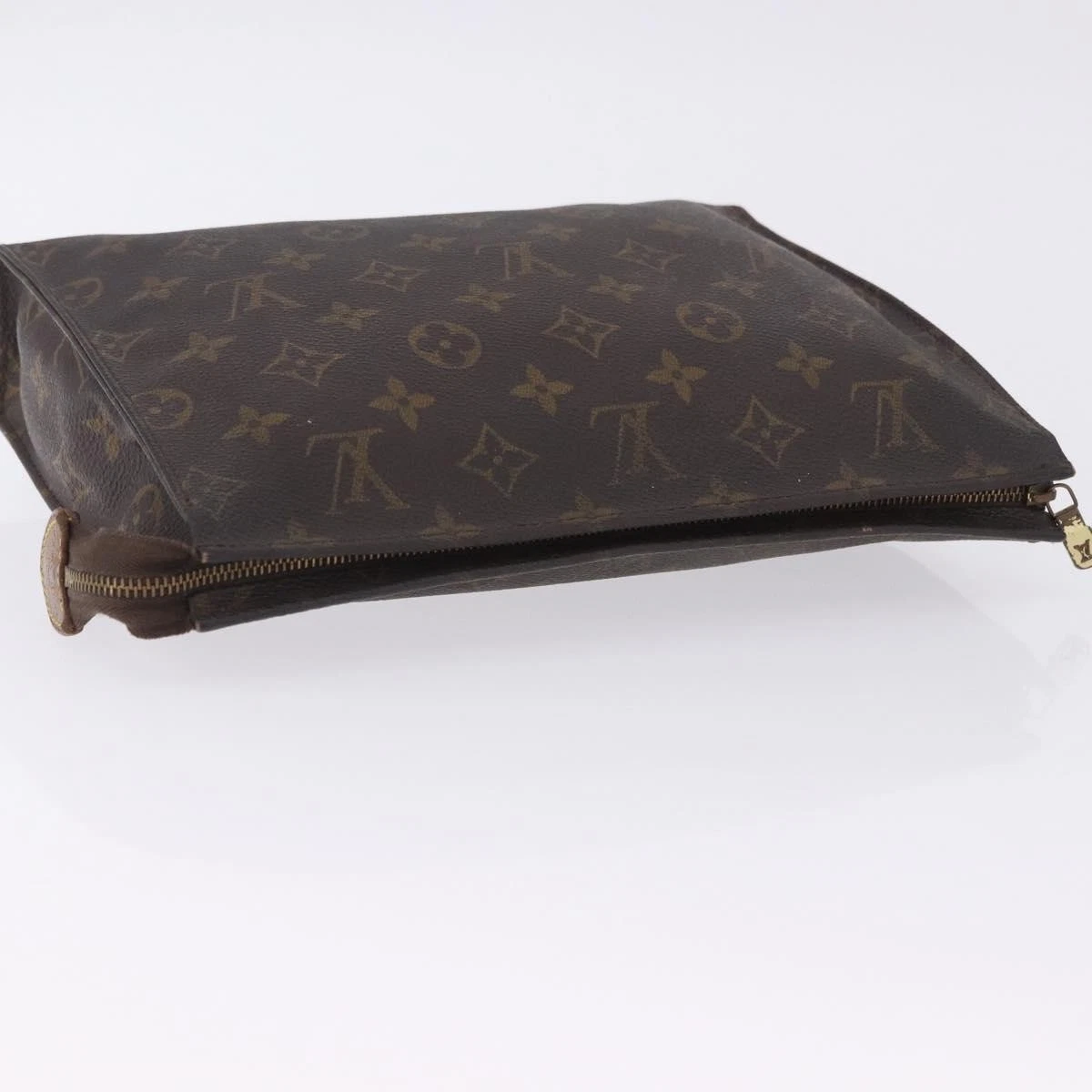 $760 1991 LOUIS VUITTON Monogram Toiletry Pouch 26 TH0971