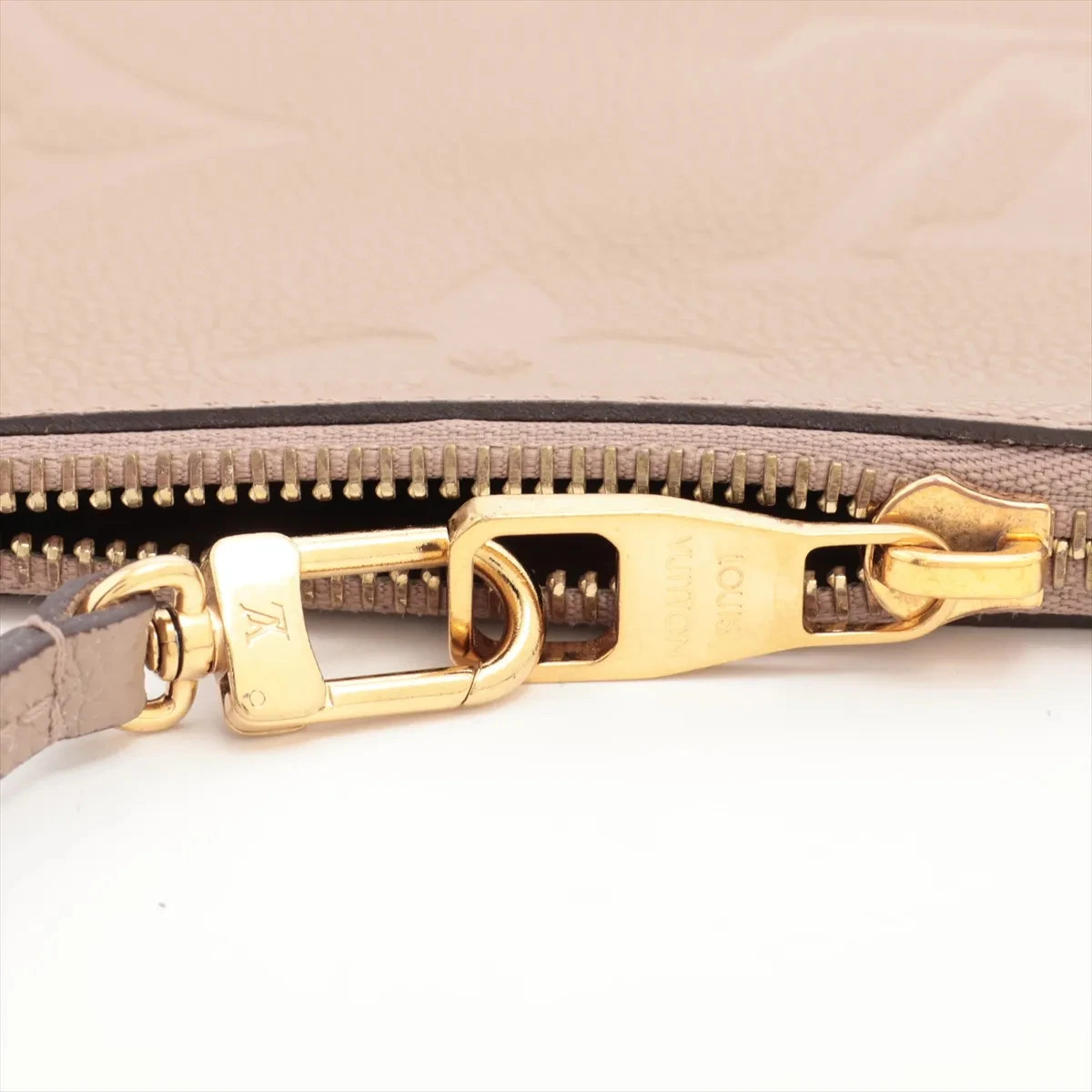 Louis Vuitton monogram empreinte Neverfull MM M45686 Beige Pouch Unknown serial