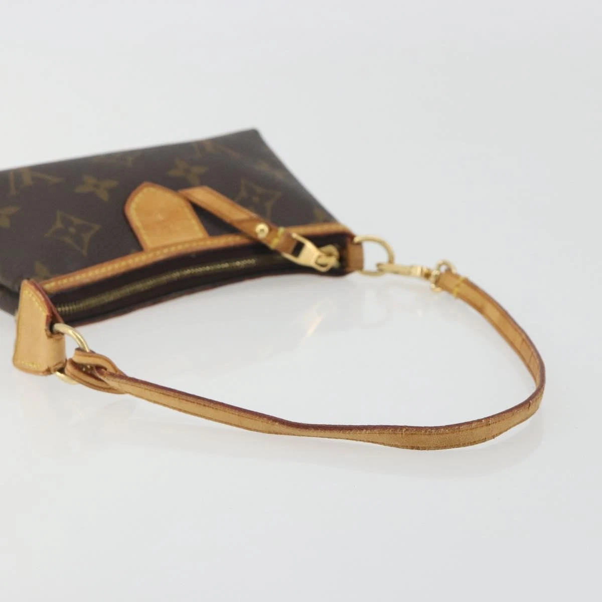 $1250 Louis Vuitton Monogram Mini Pochette Delightful