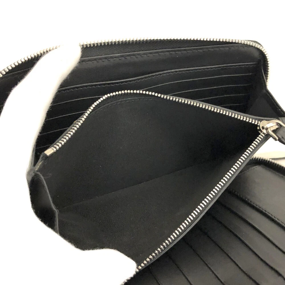 $598 BURBERRY Logo Perforated Leather Zip Around Long Wallet White