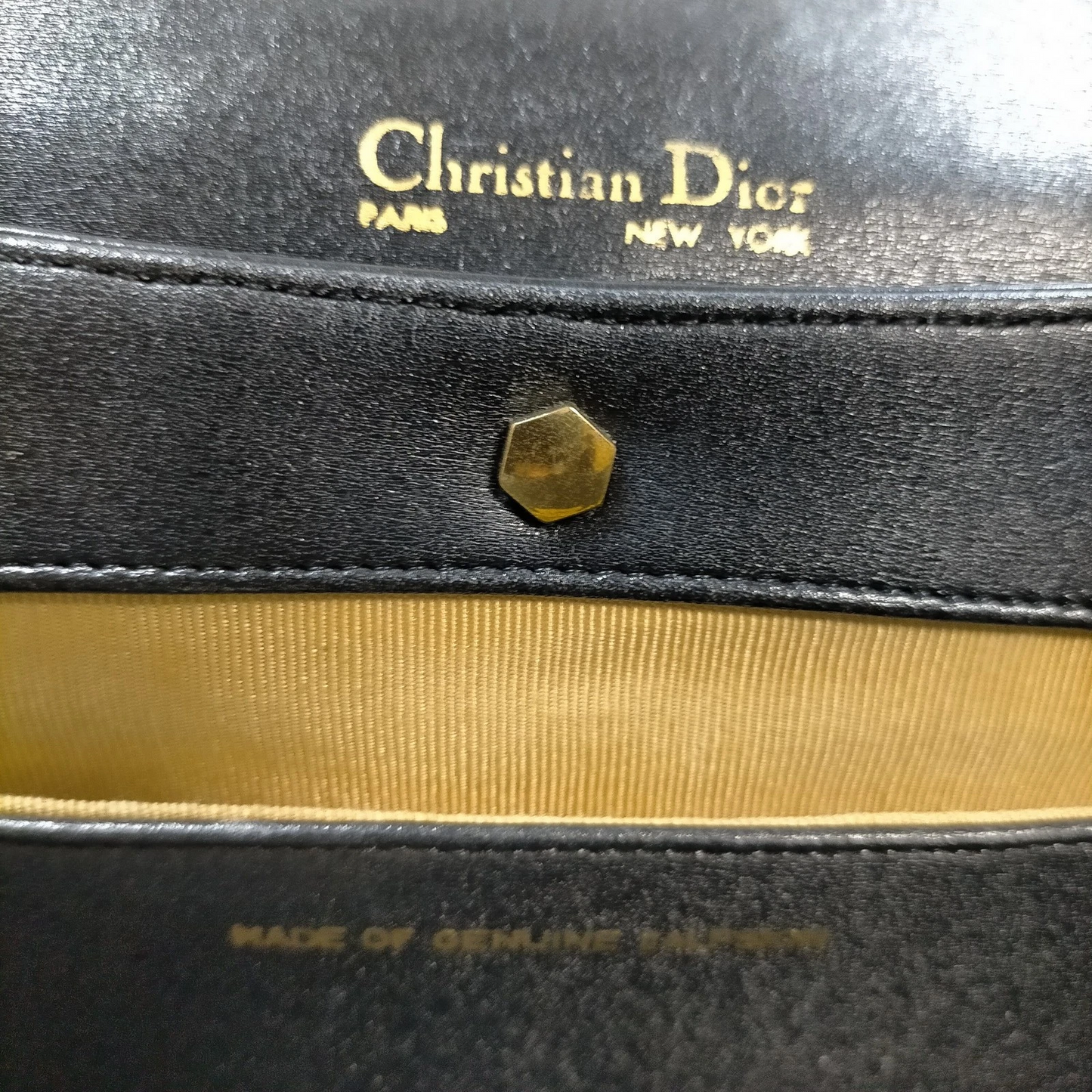 $1290 Christian Dior Shoulder Bag Black Leather