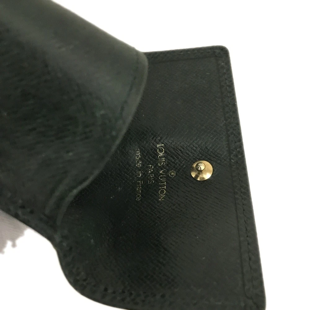$355 1994 Louis Vuitton Dark Green Taiga Leather 4 Key Holder MI0954