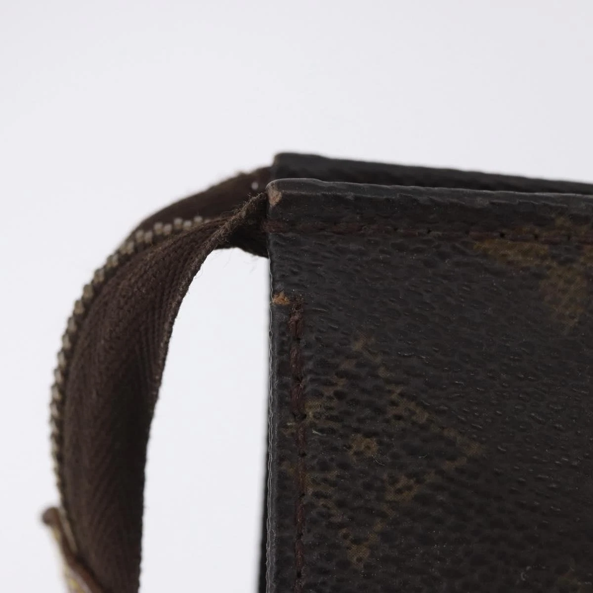 $760 1991 LOUIS VUITTON Monogram Toiletry Pouch 26 TH0971