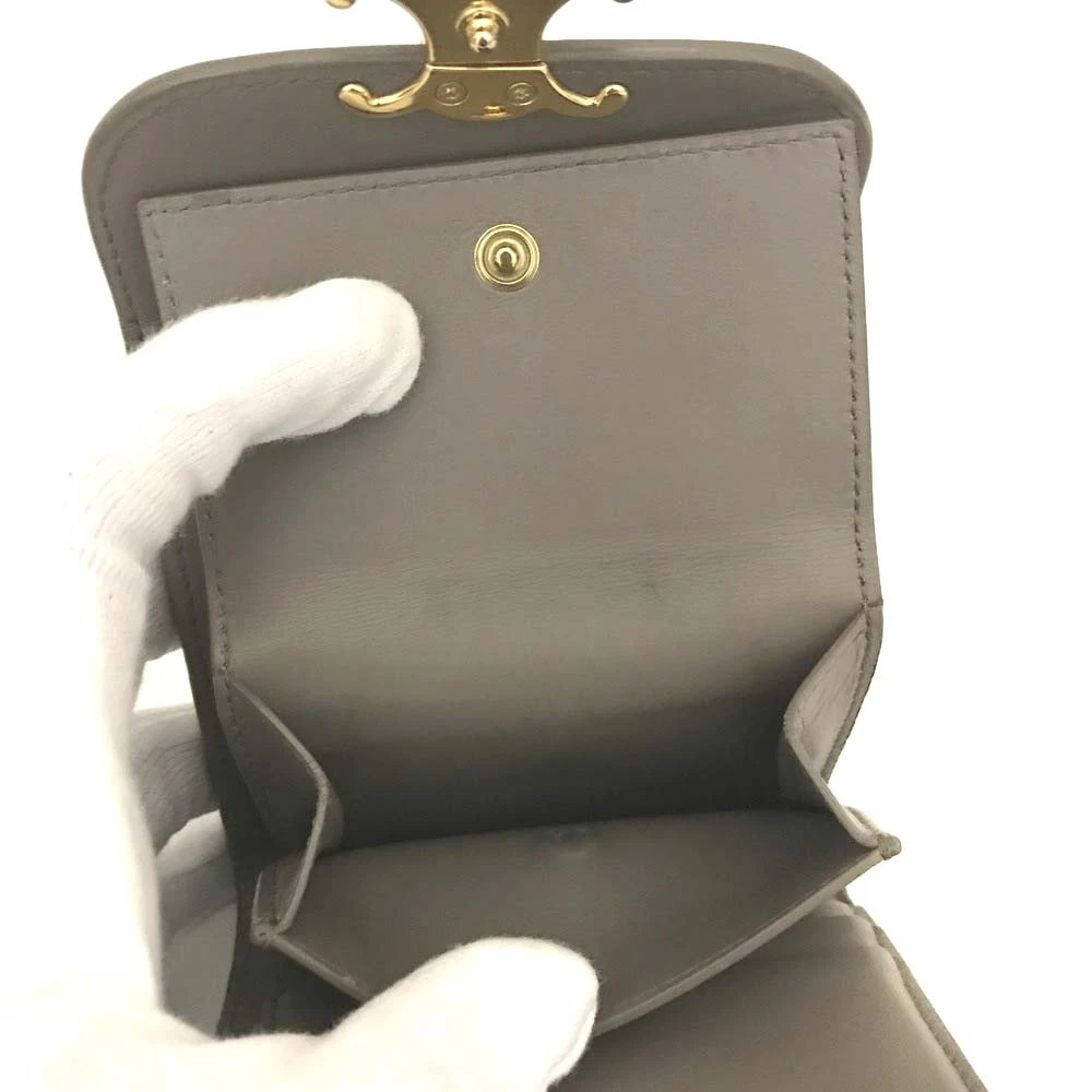 $560 CELINE Triomphe Leather Trifold Wallet Gray