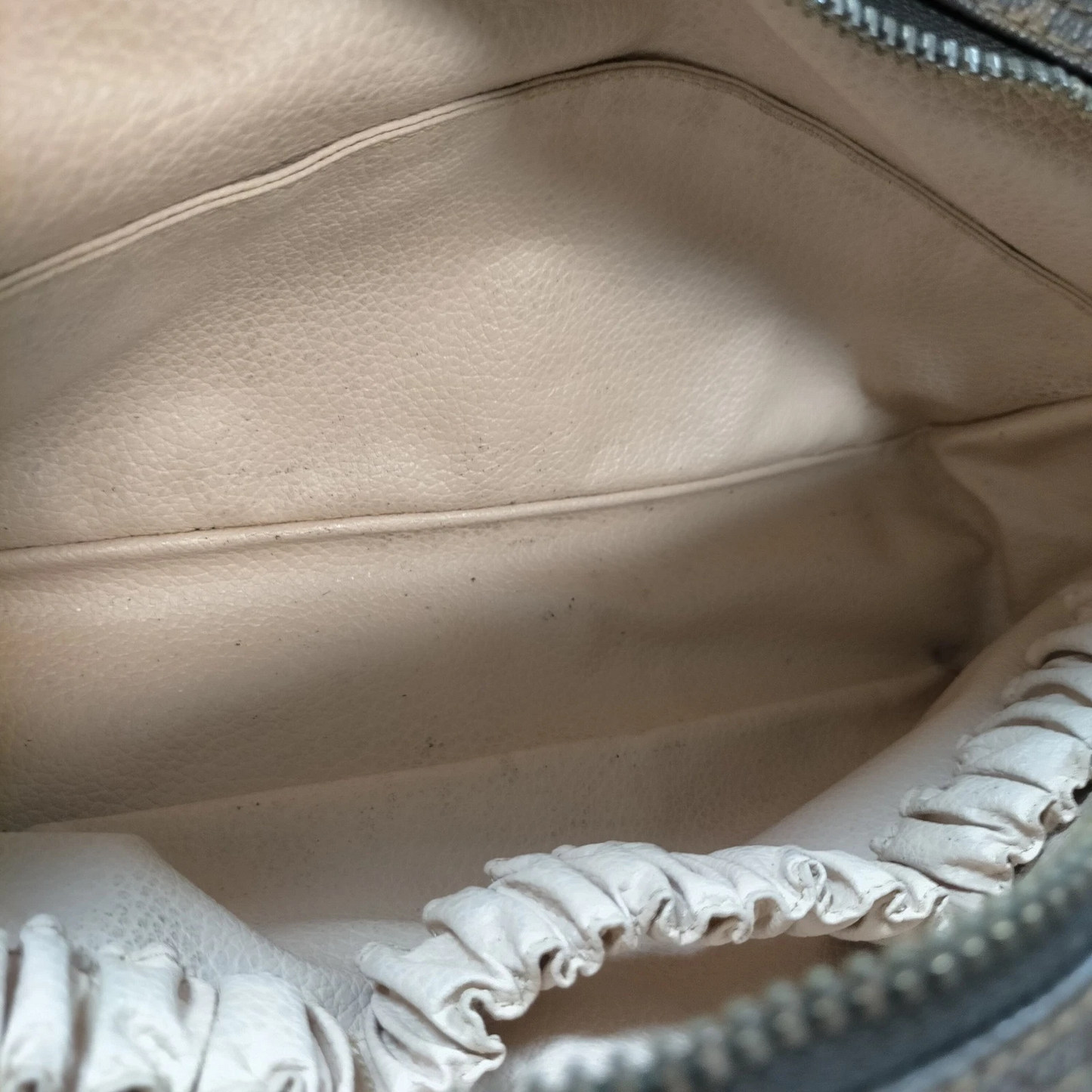 $600 1984 Louis Vuitton Cosmetic Pouch Trousse Toilette 28 844