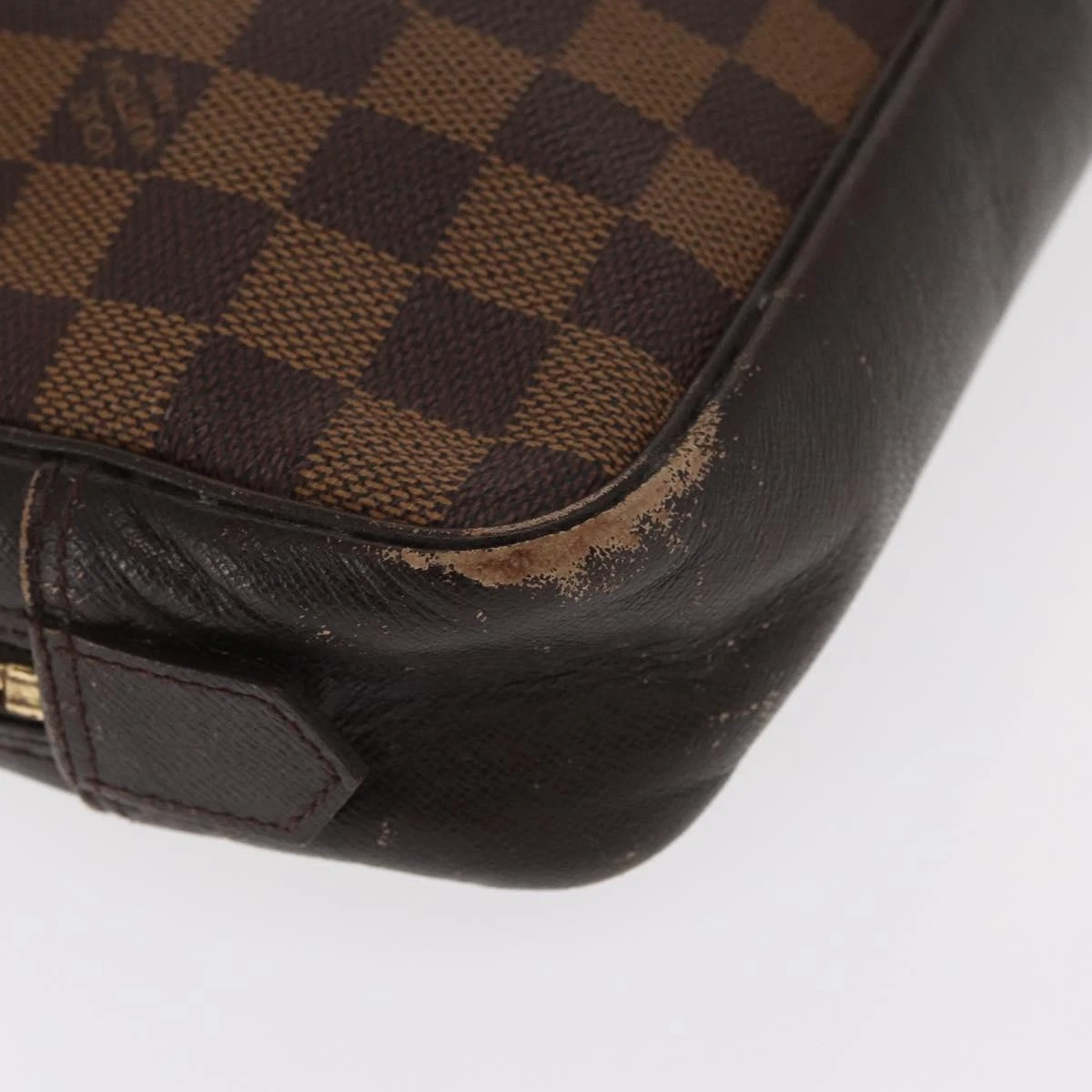 $1130 1998 LOUIS VUITTON Damier Ebene Toiletry Bag 25 CA0968
