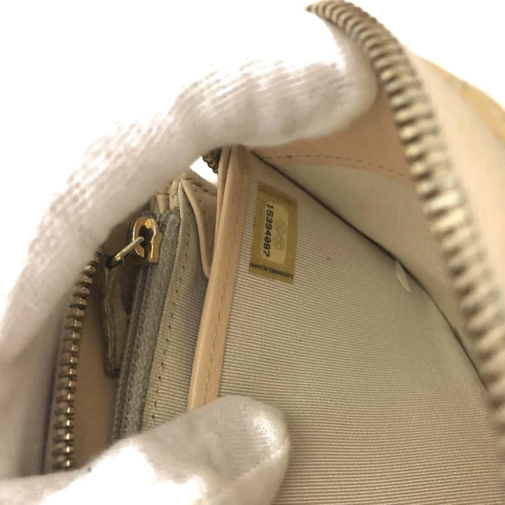 $925 2011 CHANEL CC Quilted Grained Calf Skin Zippy Long Wallet 15394087