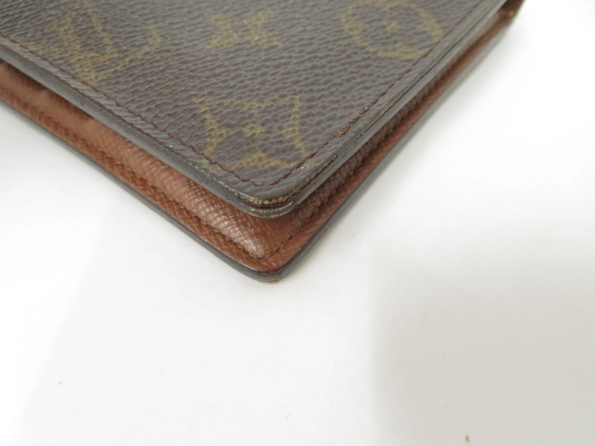 $630 2006 Louis Vuitton Monogram Marco Compact Wallet CA0066