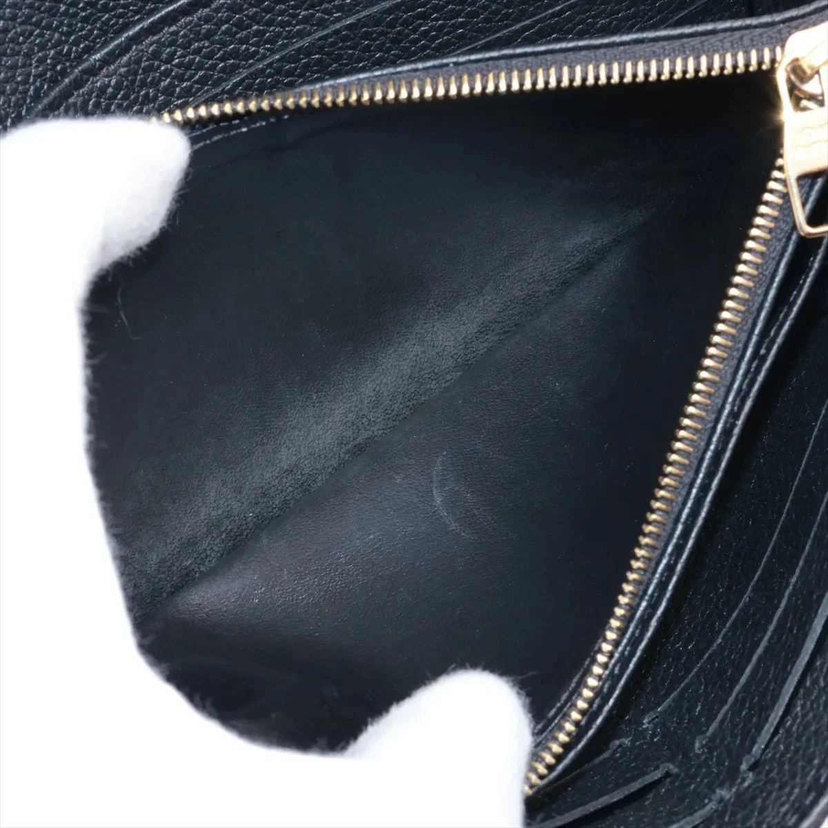 Louis Vuitton Empreinte Portefeuille Sarah M61182 Noir Long Wallet There was an