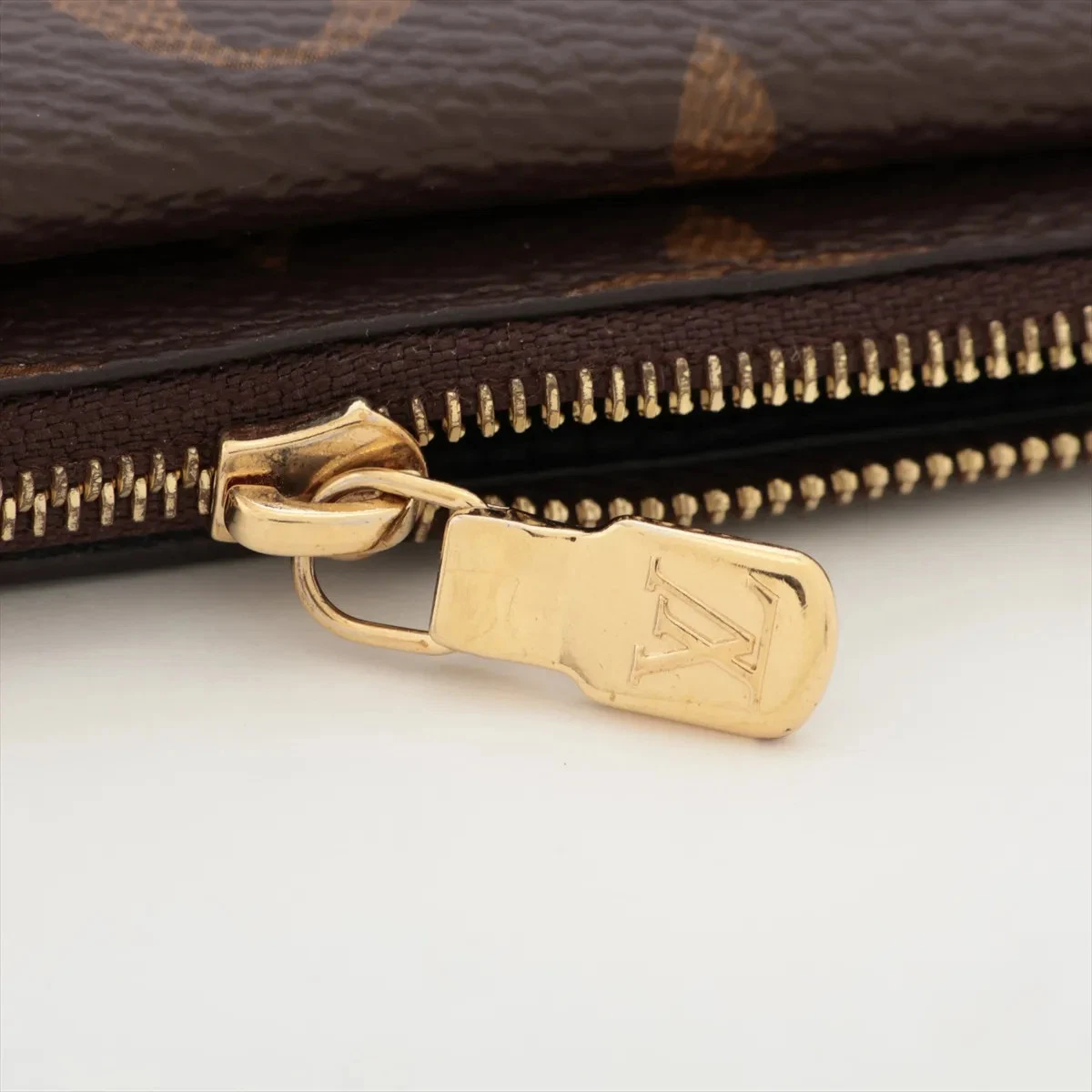 Louis Vuitton Monogram Porto Cartolecto Verso M69431 Black × Brown Coin Purse Th