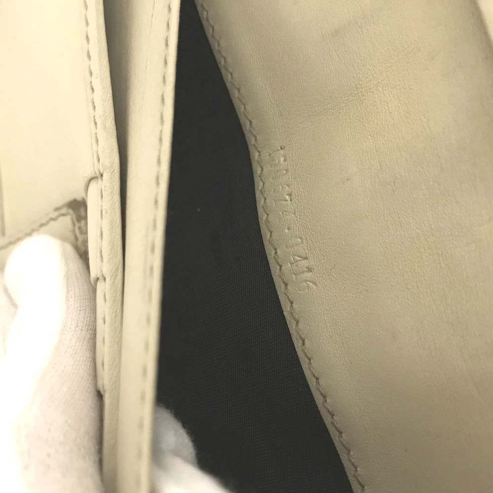 $820 GUCCI GG Logo Leather Long Bifold Wallet Ivory Cream Web