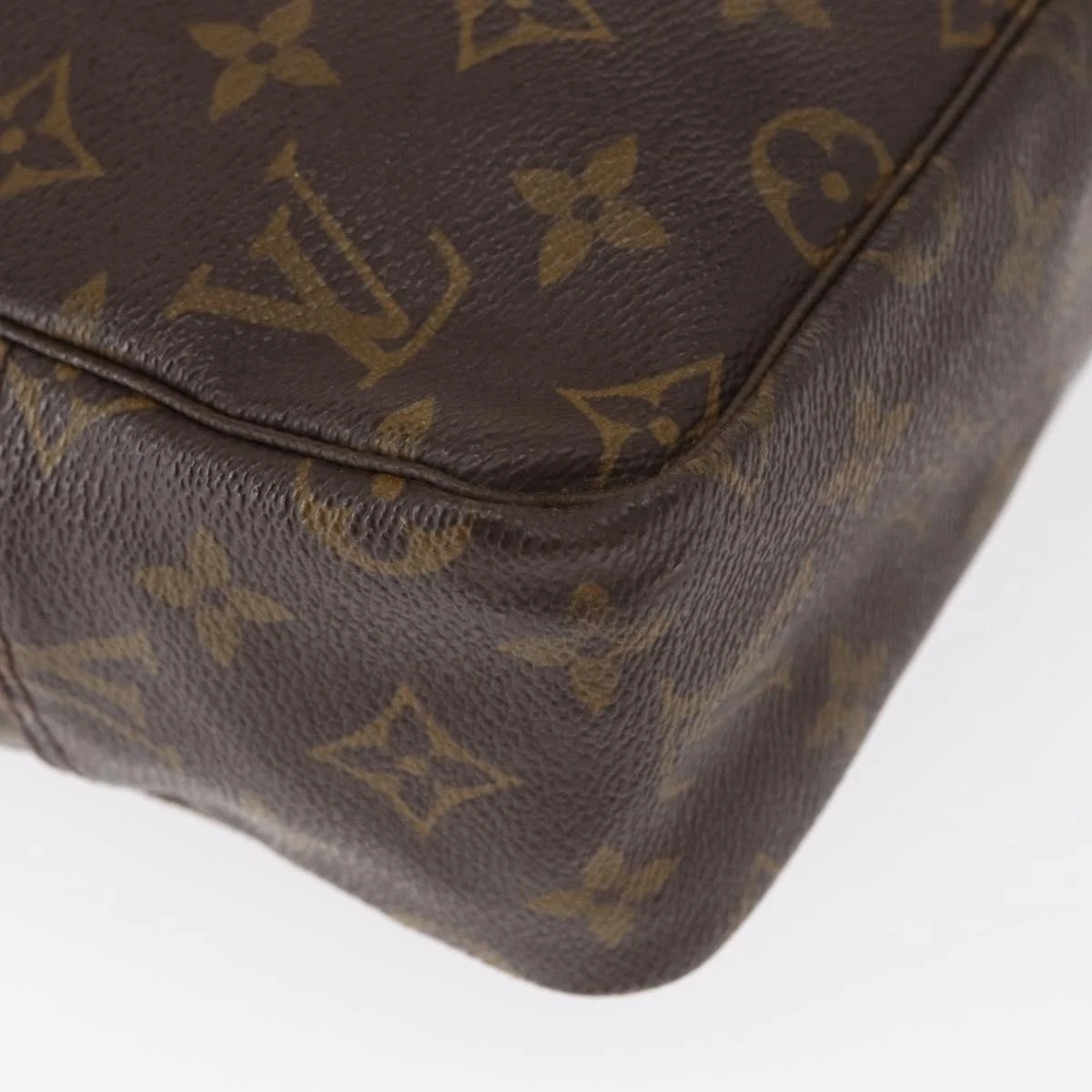 $600 1990 LOUIS VUITTON Monogram Trousse Toilette 28 Clutch Bag NO0930