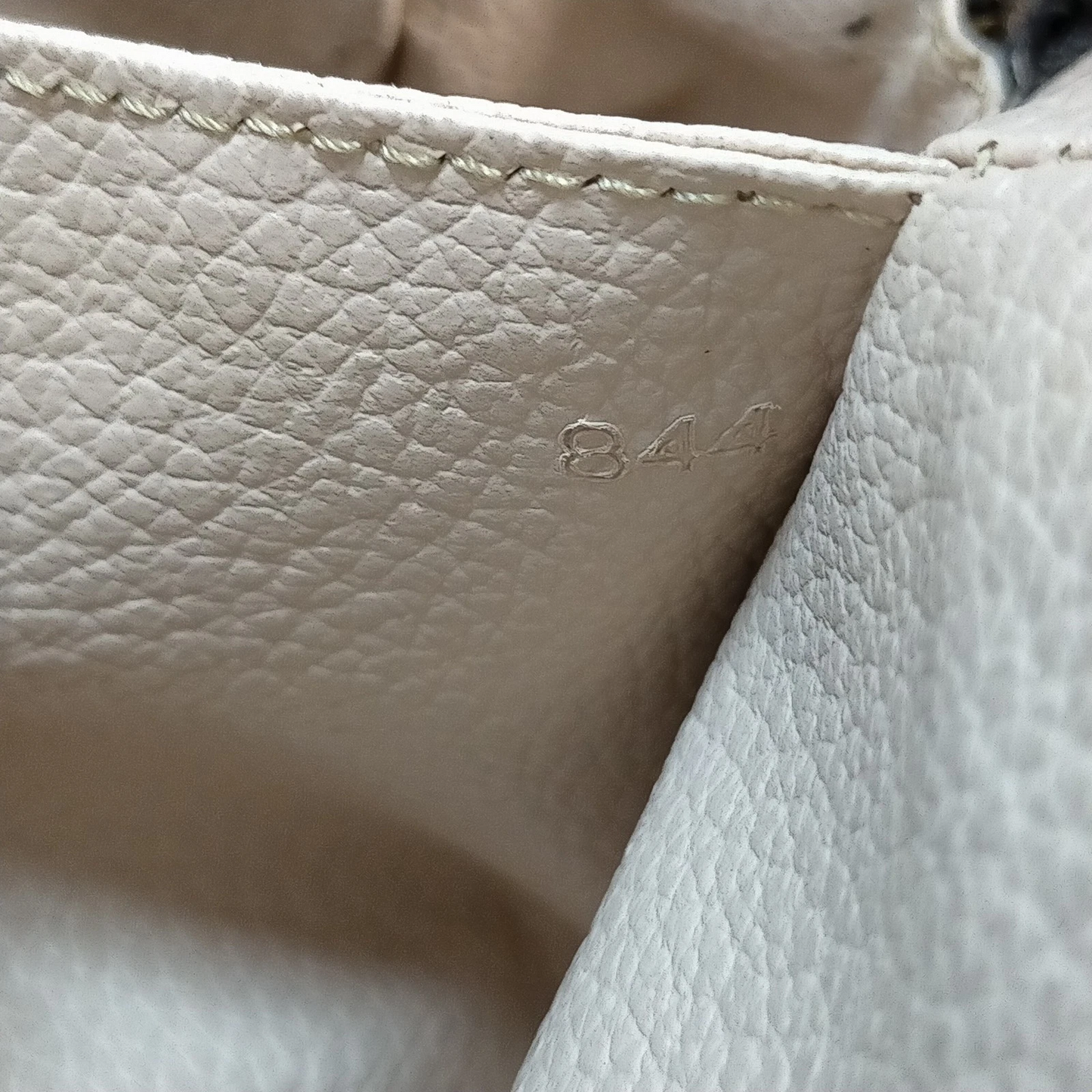 $600 1984 Louis Vuitton Cosmetic Pouch Trousse Toilette 28 844