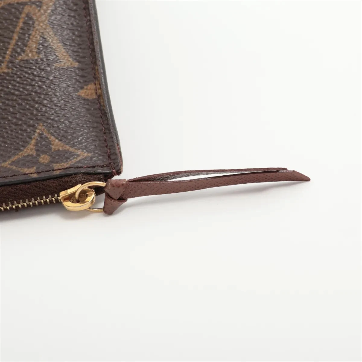 $605 2019 Louis Vuitton Monogram Victorine Wallet NZ1199