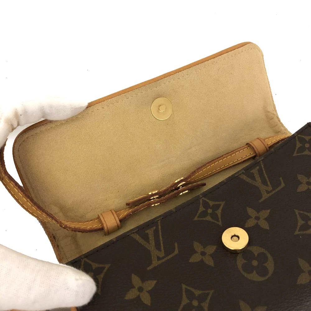 $630 1999 Louis Vuitton Monogram Pochette Twin PM Shoulder Bag Pouch (SD1909)