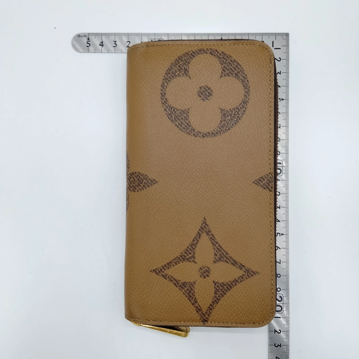 $990 2020 Louis Vuitton Reverse Monogram Giant Zippy Wallet CA3260