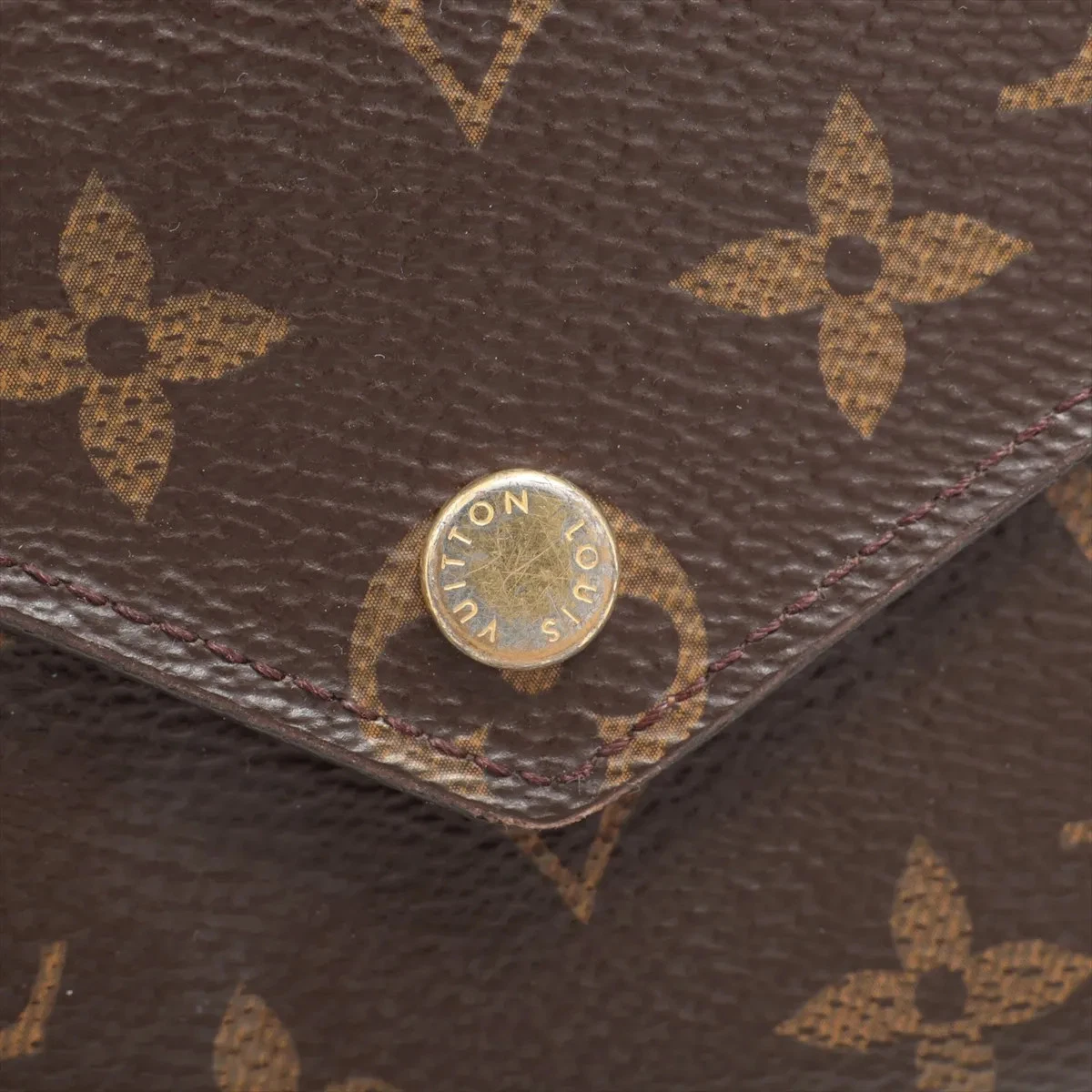 $605 2019 Louis Vuitton Monogram Victorine Wallet NZ1199