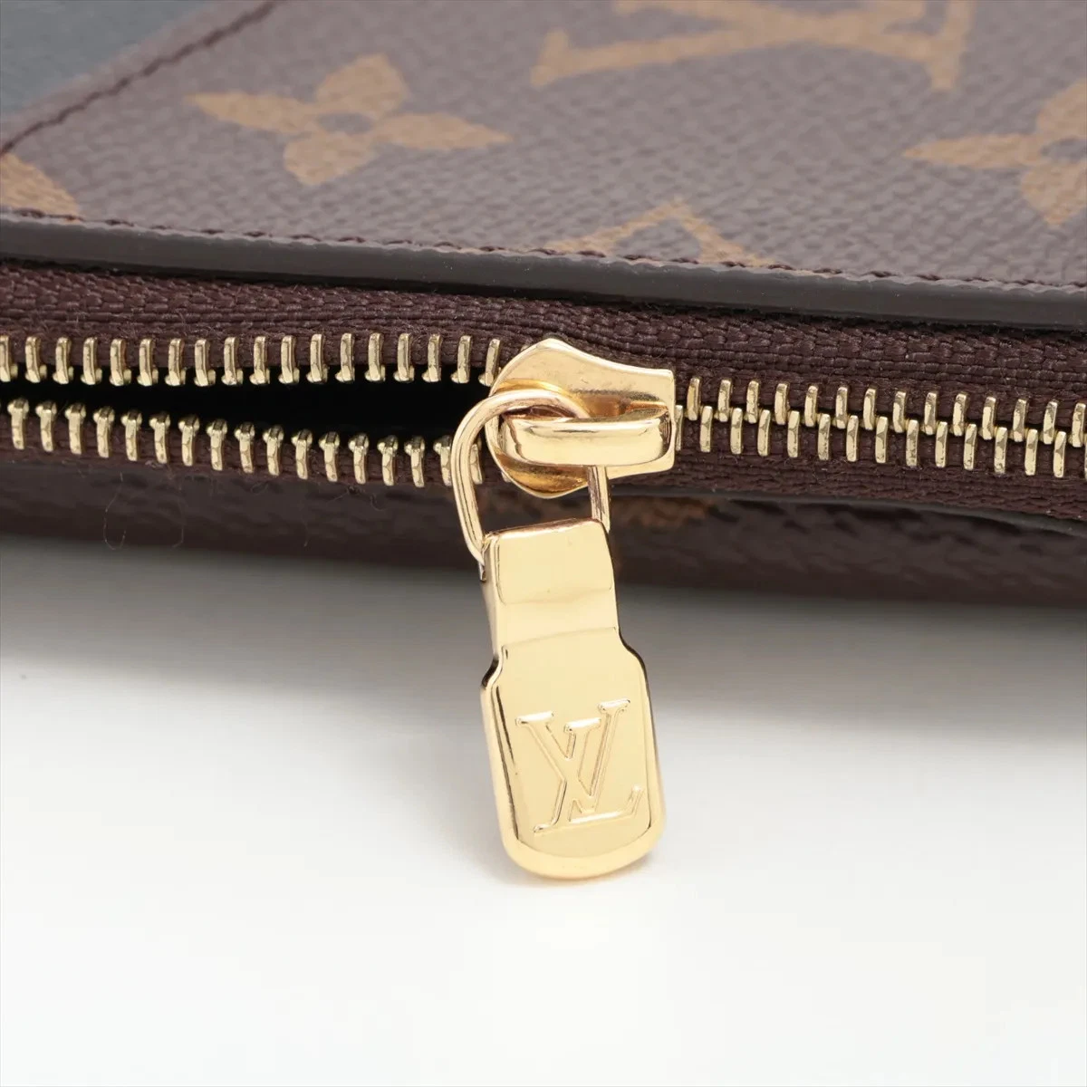 $695 Louis Vuitton Monogram Porto Cartolecto Verso Black × Brown 10021123