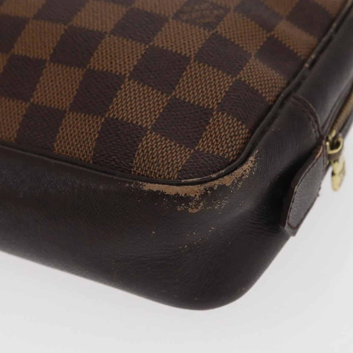 $1130 1998 LOUIS VUITTON Damier Ebene Toiletry Bag 25 CA0968