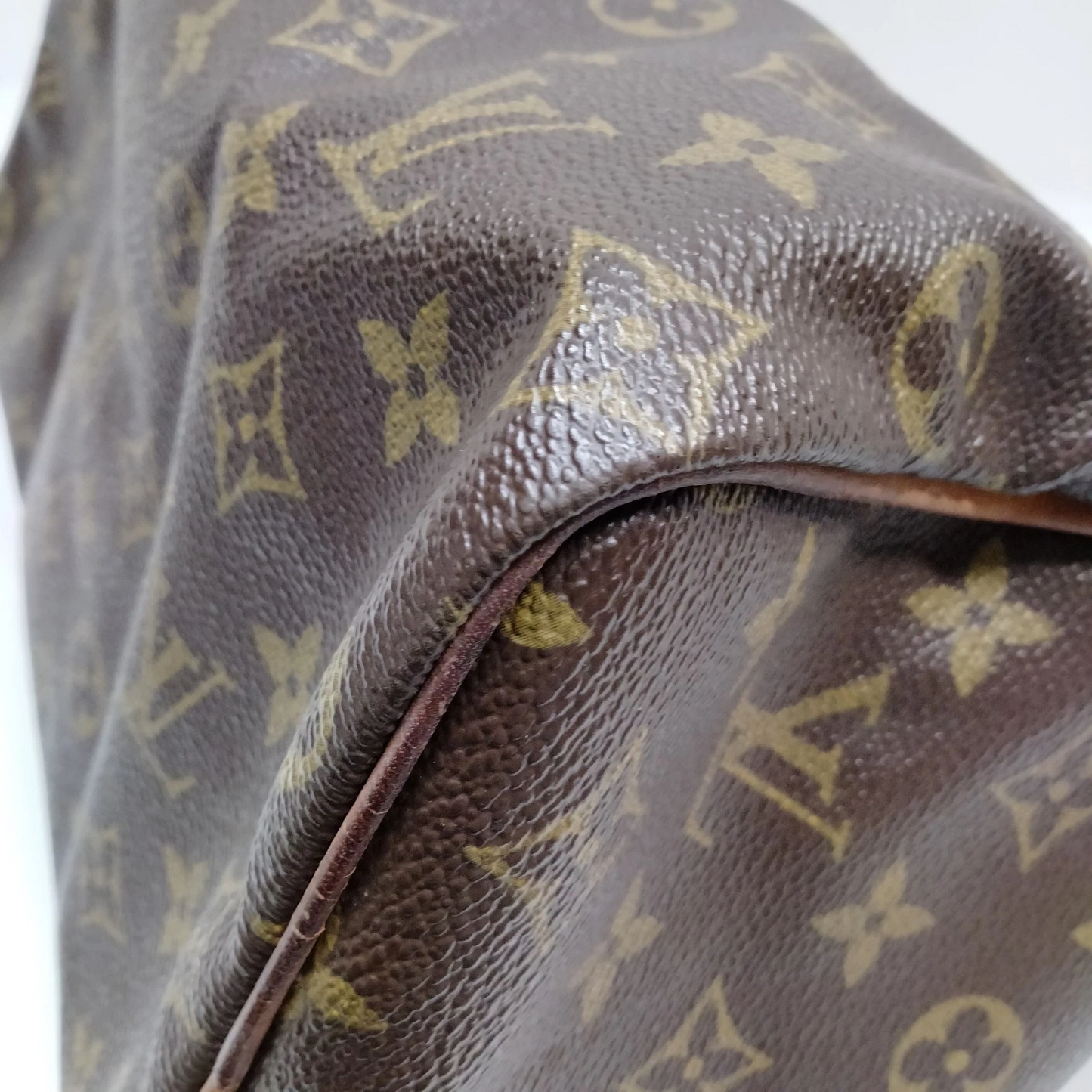 $1490 1987 Louis Vuitton Monogram Speedy 25 MI872