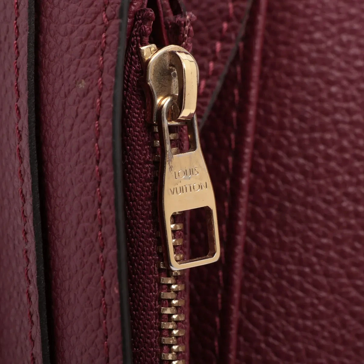 $1030 Louis Vuitton Empreinte Sarah Wallet NM Raisin Long Wallet
