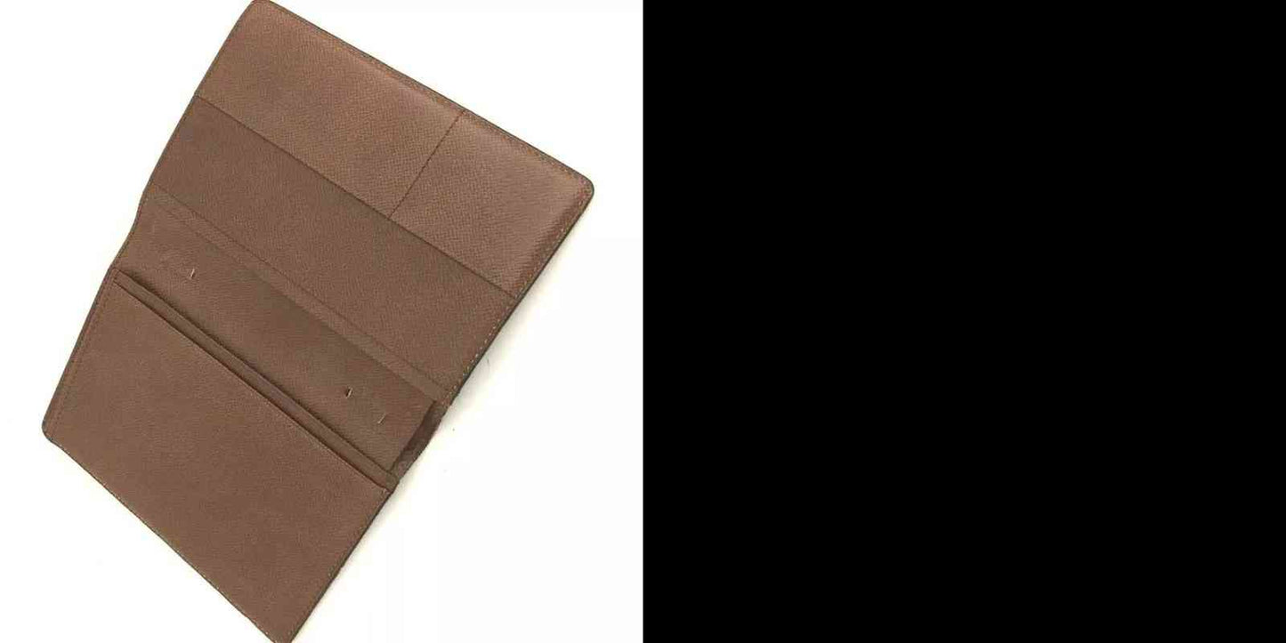 Louis Vuitton  Monogram Passport Cover 864RA