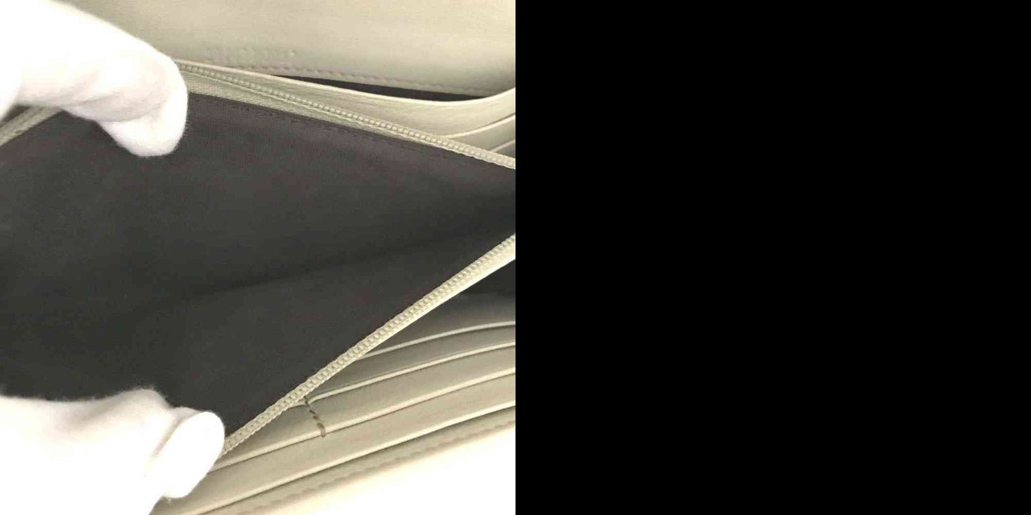 $820 GUCCI GG Logo Leather Long Wallet Ivory Cream