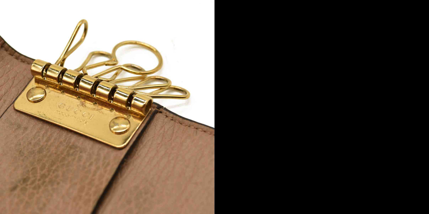 Gucci  Dollar Calfskin GG Supreme Monogram GG Marmont 6 Key Holder Case Porcelain Rose Beige Ebony