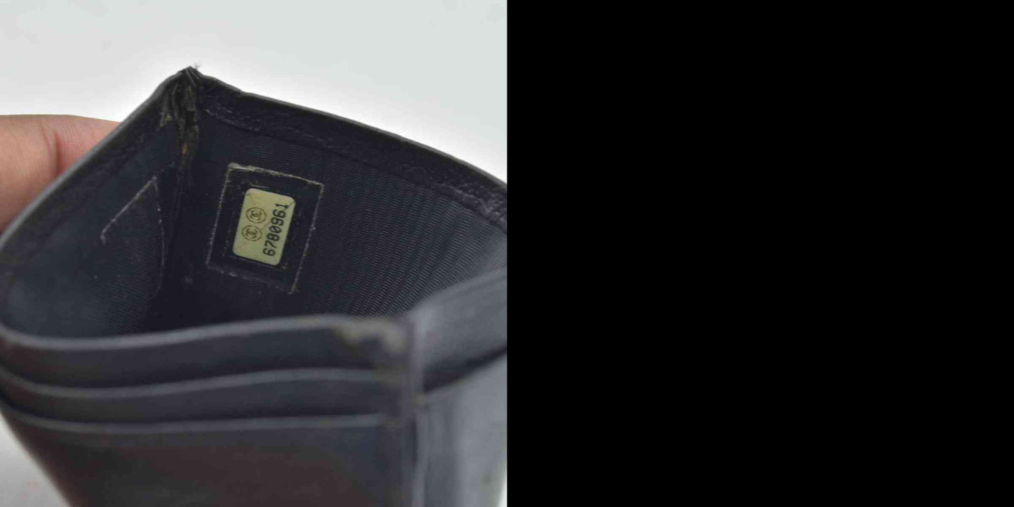 $575 Chanel Smooth Leather CC Card Holder Black CONSIGNMENT